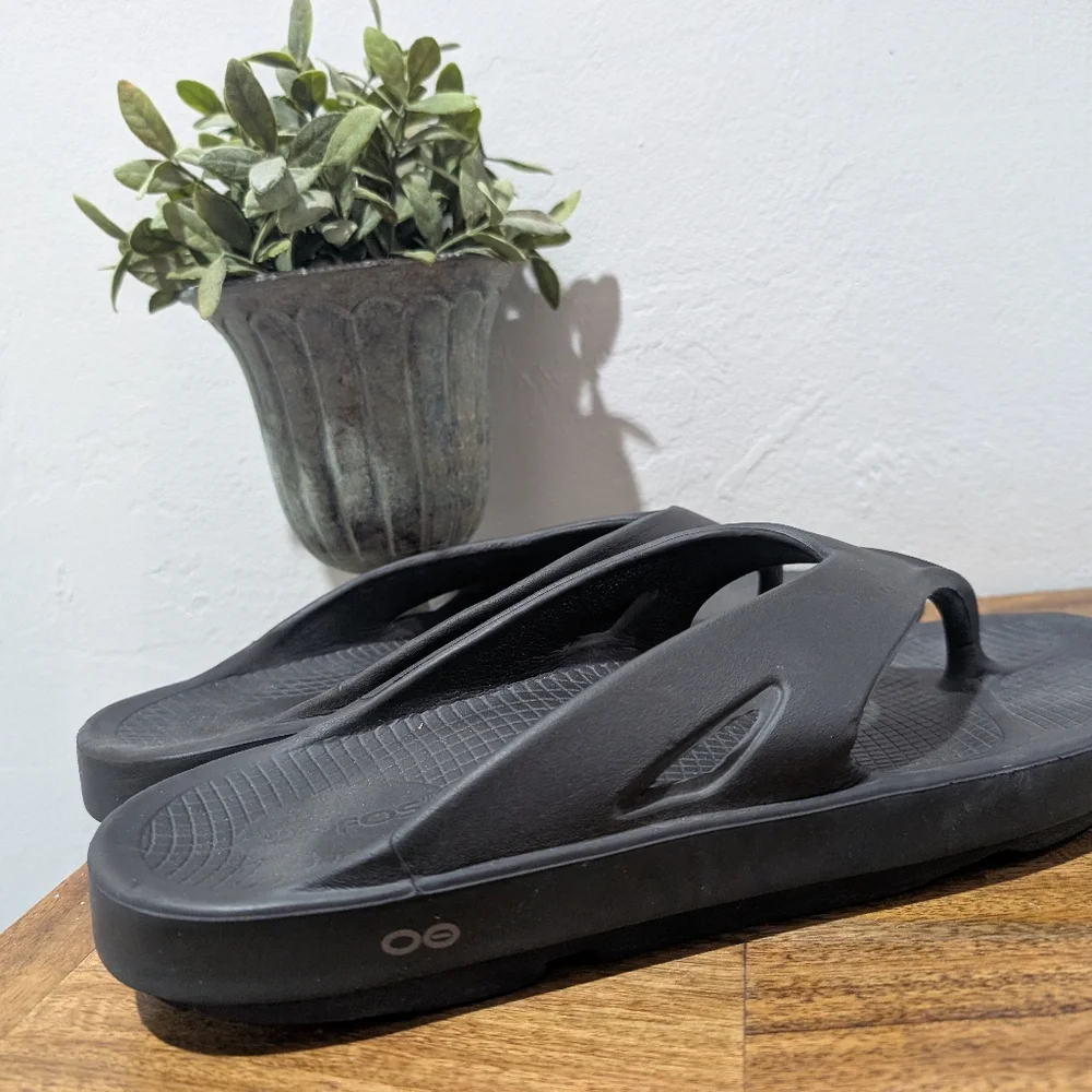 OOFOS Sport Recovery Sandals Flip Flops Comfort Cushy Blk Mens‎ Size 16